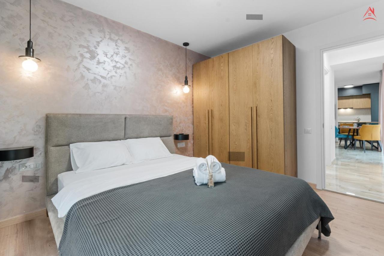 Apartament Opera Residence - Cismigiu, Eroilor, Free Private Parking Bucureşti Exterior foto