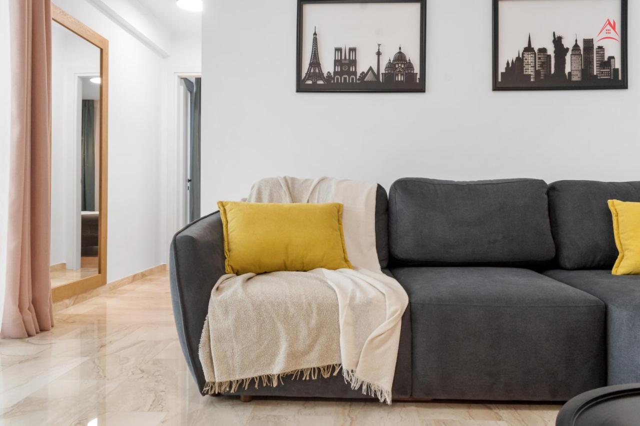 Apartament Opera Residence - Cismigiu, Eroilor, Free Private Parking Bucureşti Exterior foto